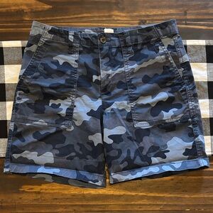 Gap 5” blue Camo Shorts 4